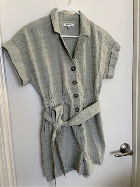 Madewell Seersucker Camp Romper in the color Ashen Sage - XXS